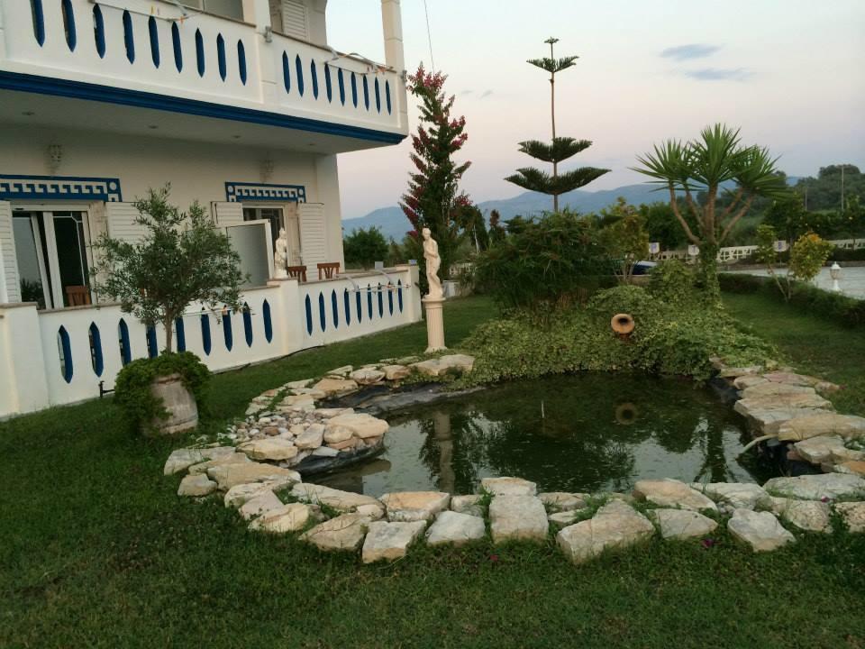 Gogas Palace Aparthotel Ammoudia Exterior photo